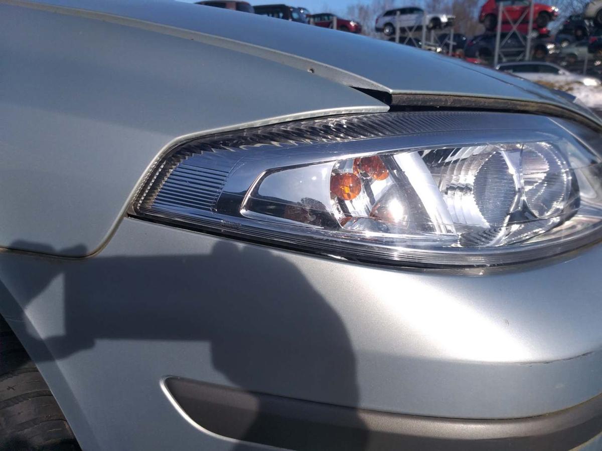 Renault Laguna 2 original Scheinwerfer vorn rechts Halogen Bj.2002